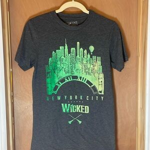 Wicked t-shirt size Small